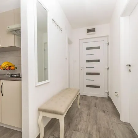 Dalija Appartement Makarska